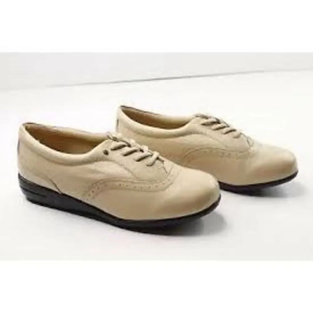 Dr. Scholl's Women's Size 7.5 Wide Lace Up Comfort Oxford Shoes Beige Tan